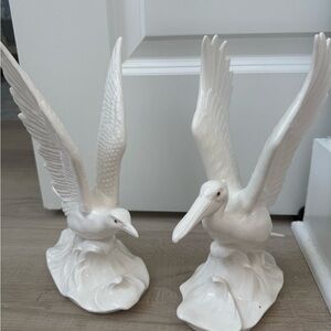 Vintage White Bird In Flight on Wave Seagull Napcoware Japan coastal home decor